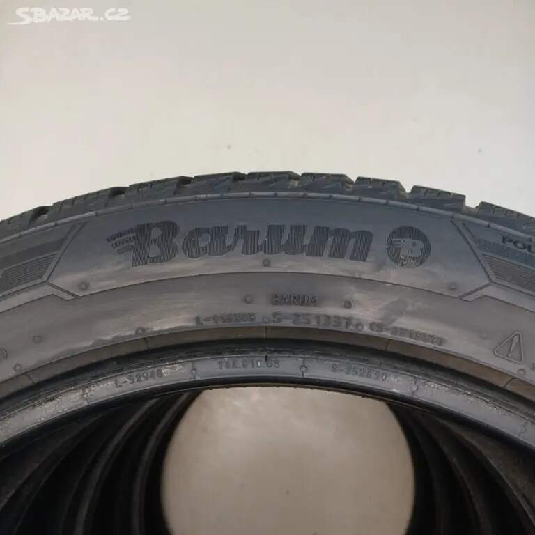 Zimní pneu BARUM 215/50 R18 92V