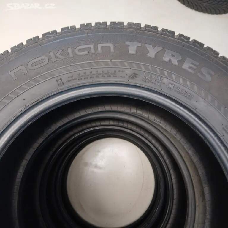 Zimní pneu HANKOOK + NOKIAN TYRES 235/65 R18 110V