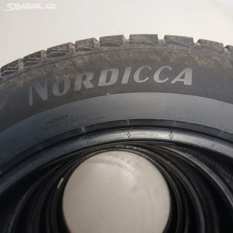 Zimní pneu MATADOR 225/60 R18 104V XL
