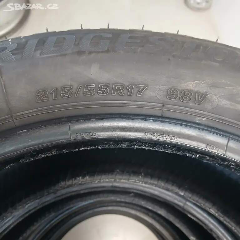 Zimní pneu FULDA + BRIDGESTONE 215/55 R17 98 V