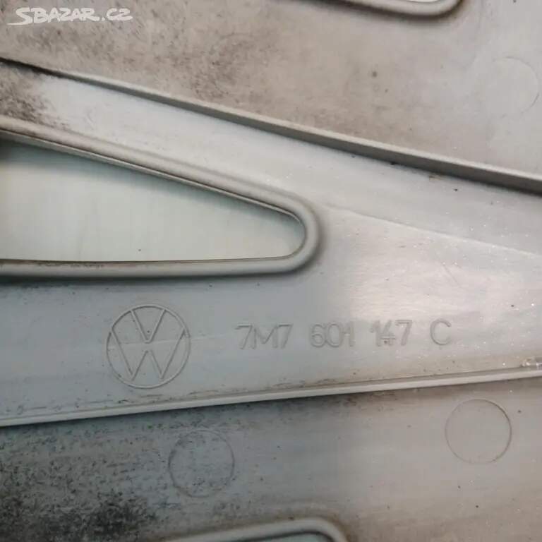 Poklice na SEAT 16"