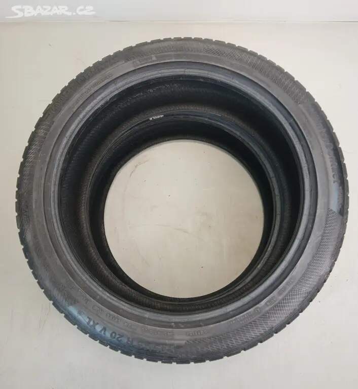 Zimní pneu CONTINENTAL 245/45 R20 103 V XL