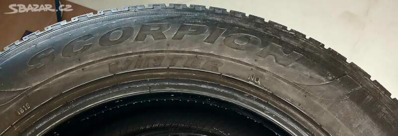 Zimní pneu PIRELLI 235/60 R18 103 V