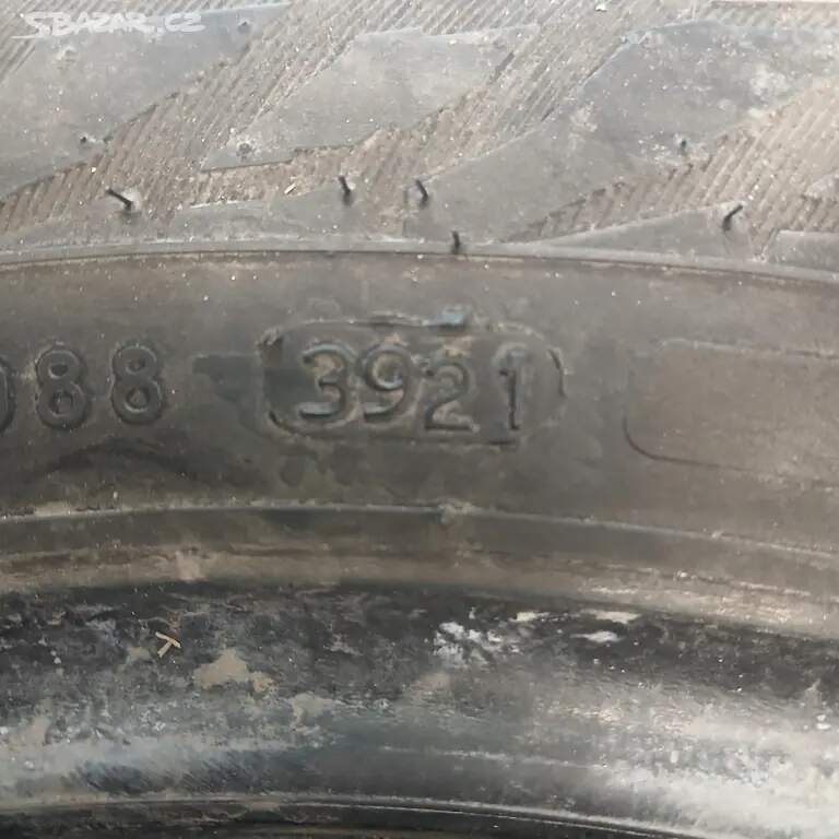 Zimní pneu NOKIAN TYRES 205/60 R16 96 H