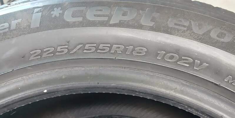 Zimní pneu HANKOOK 225/55 R18 102 V