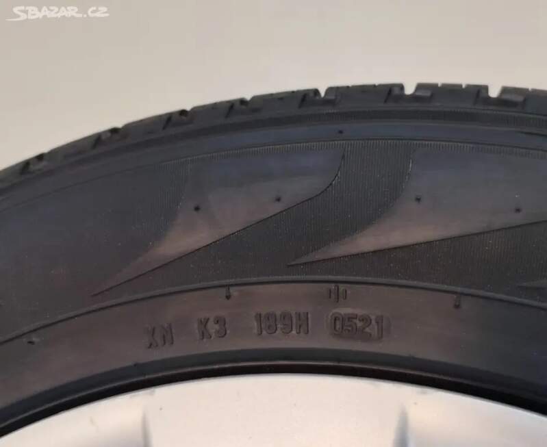 Celoroční sada kol na HYUNDAI Santa Fe 7Jx18" ET41 pneu PIRELLI 18"