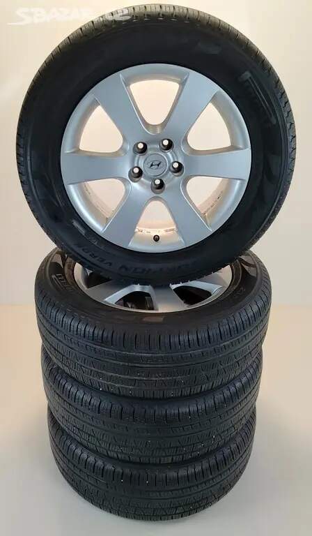 Celoroční sada kol na HYUNDAI Santa Fe 7Jx18" ET41 pneu PIRELLI 18"
