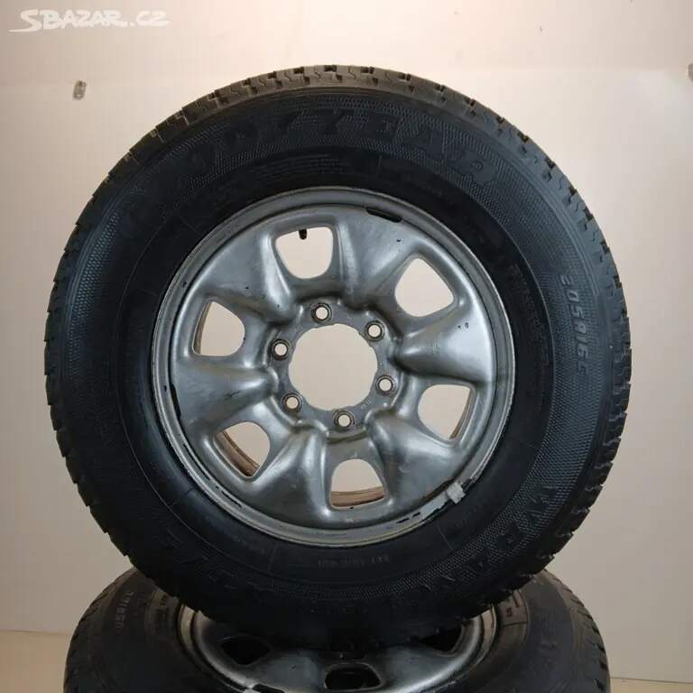 Zimní sada kol na TOYOTA Hilux 16" pneu GoodYear 16"C