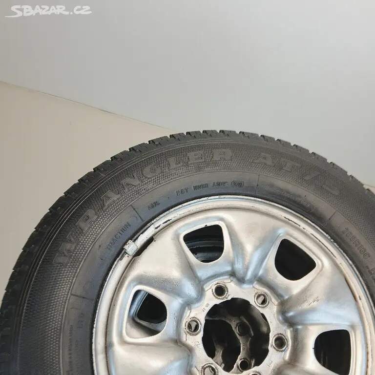 Zimní sada kol na TOYOTA Hilux 16" pneu GoodYear 16"C