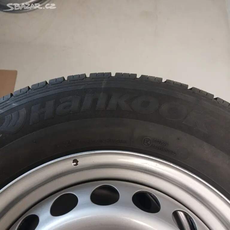 Letní sada kol na VOLKSWAGEN Crafter 16" pneu Hankook 16"C