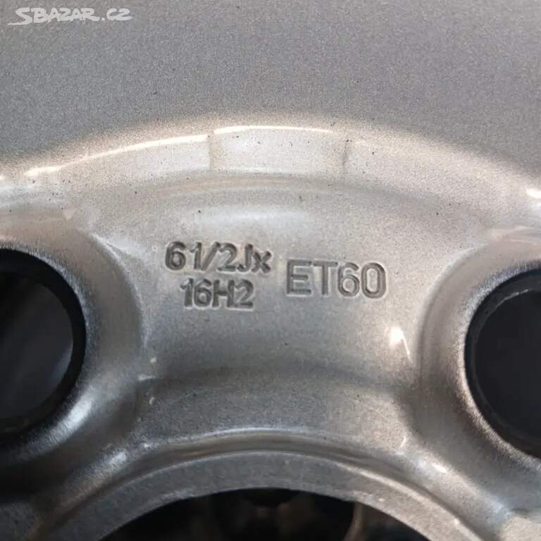 Letní sada kol na VOLKSWAGEN Crafter 16" pneu Hankook 16"C