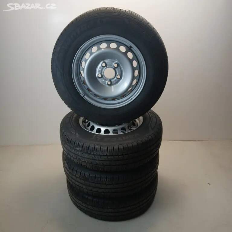 Letní sada kol na VOLKSWAGEN Crafter 16" pneu Hankook 16"C