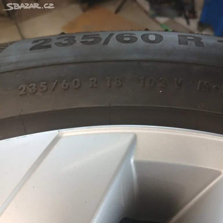 Zimní kola na VOLKSWAGEN/ŠKODA 8Jx18" ET45 pneu CONTINENTAL Winter Contact TS850P R18