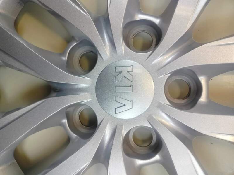 Originální poklice Kia 15"