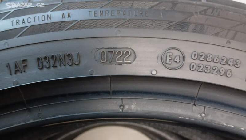 Letní pneu CONTINENTAL 255/40 R20 101 V XL