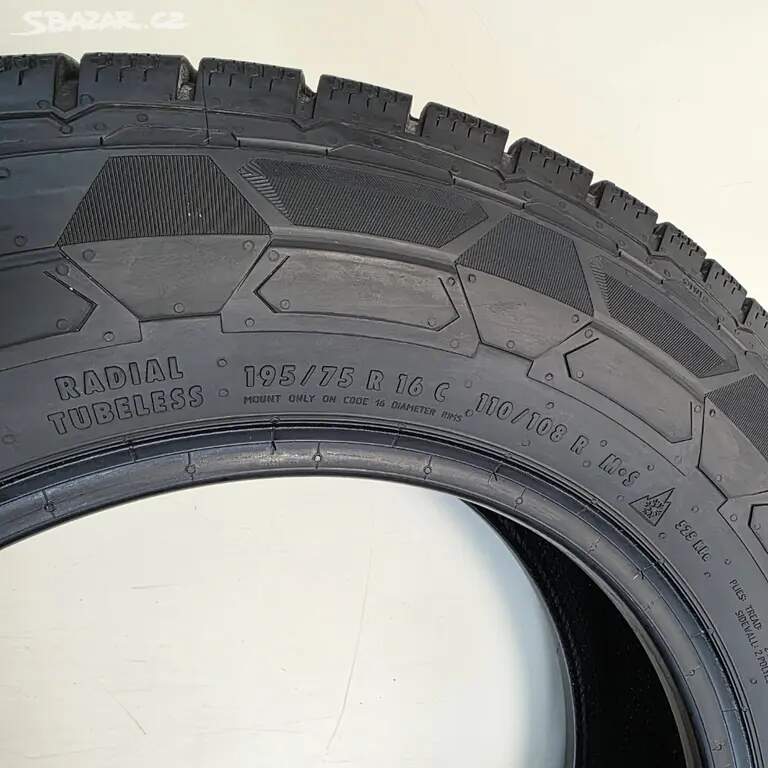 Zimní pneu CONTINENTAL 195/75 R16C 110/108R