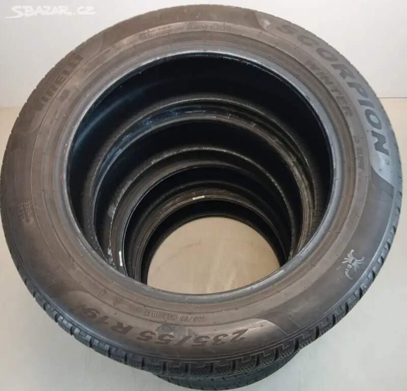 Zimní pneu PIRELLI 235/55 R19 101T