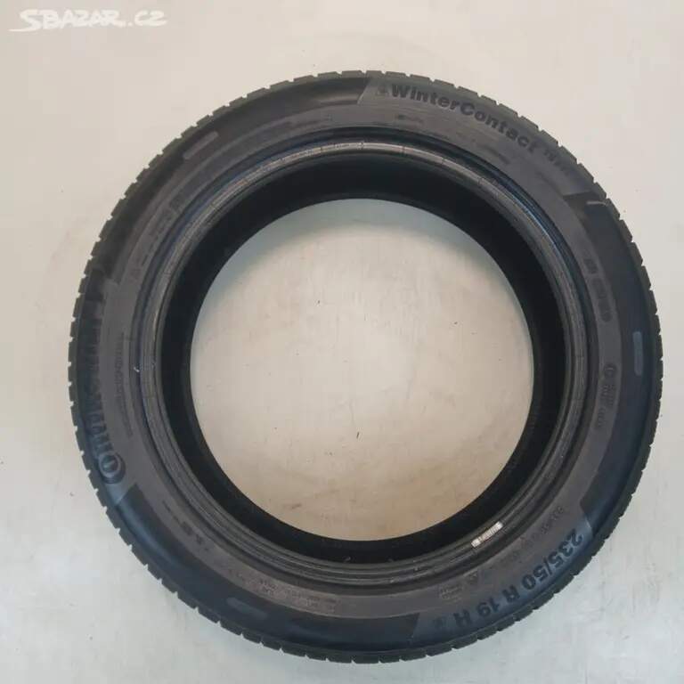 Zimní CONTINENTAL 235/50 R19 99V