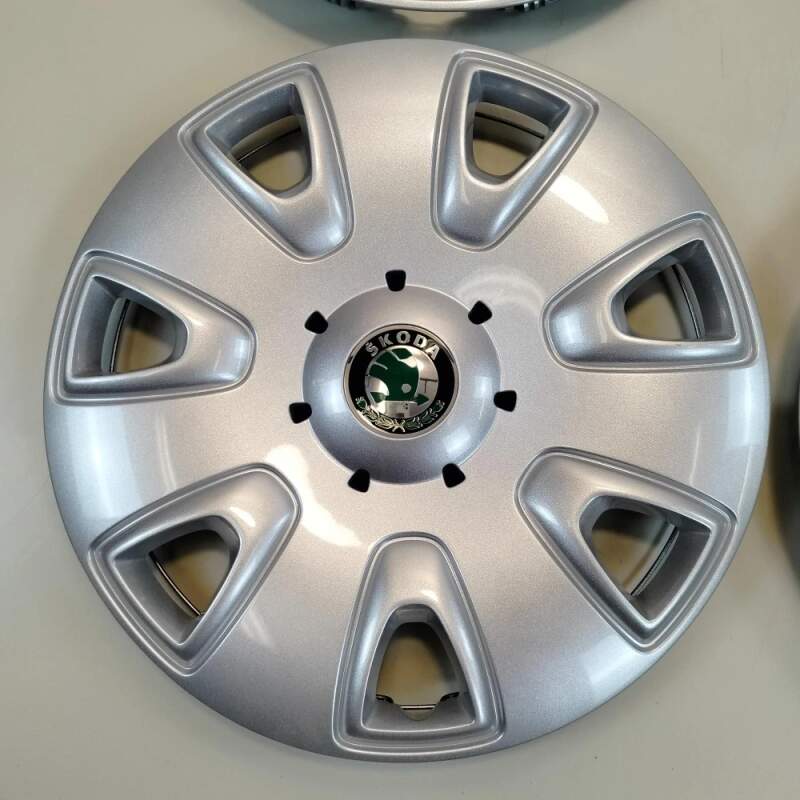Originální poklice Škoda 16"