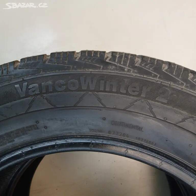 Zimní pneu CONTINENTAL + PIRELLI 205/65 R16C 107/105 T
