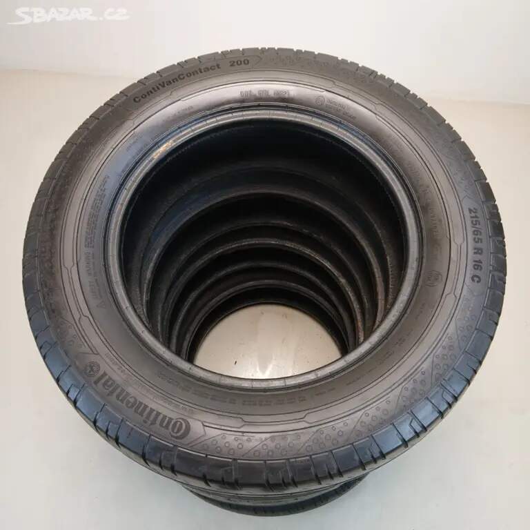 Letní pneu CONTINENTAL 215/65 R16C 109/107 R
