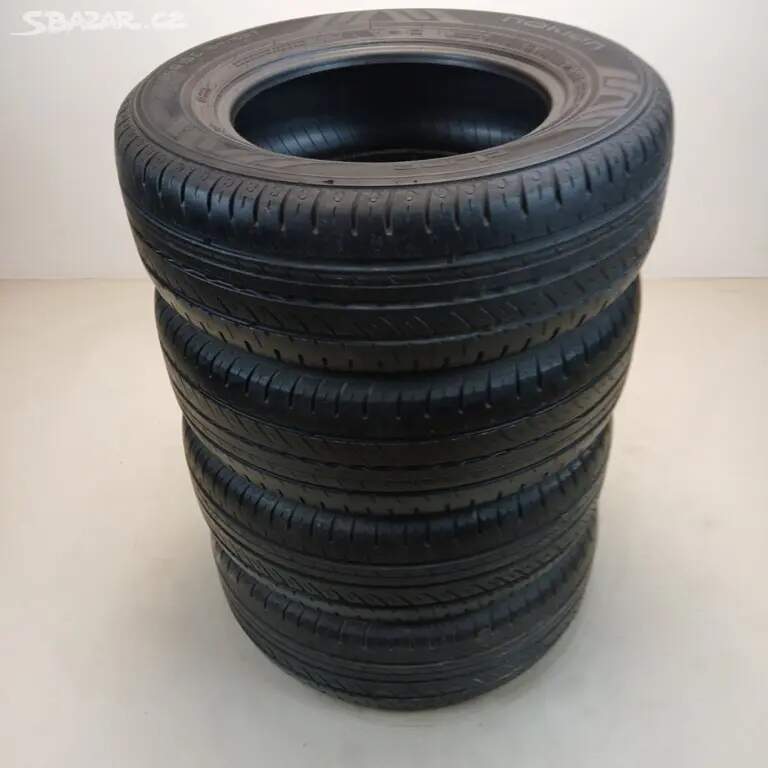 Letní pneu NOKIAN 215/65 R15C 104/102 T
