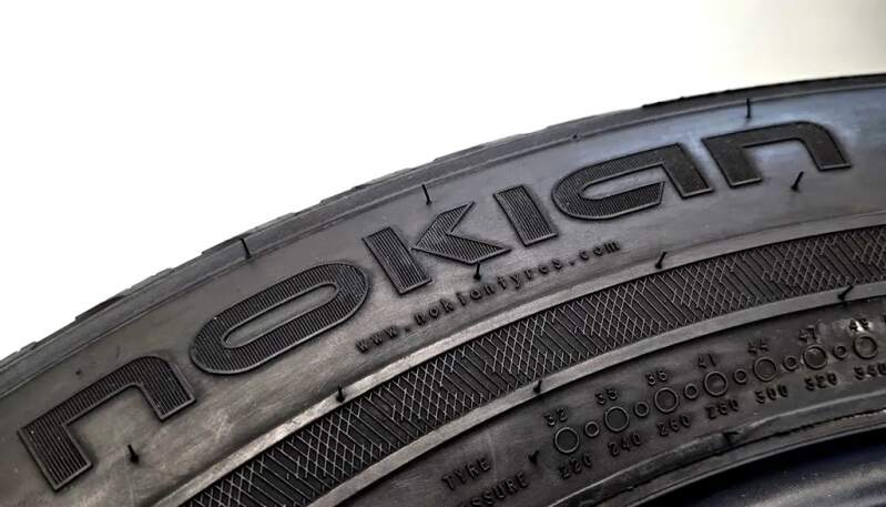 Zimní pneu NOKIAN TYRES 225/65 R17 106H XL