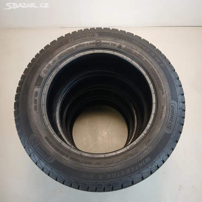 Zimní pneu POINT.S 205/65 R16C 107/105T