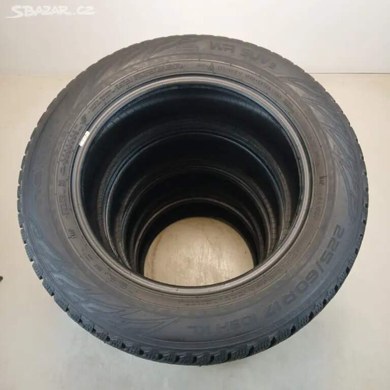 Zimní pneu NOKIAN TYRES 225/60 R17 103H XL