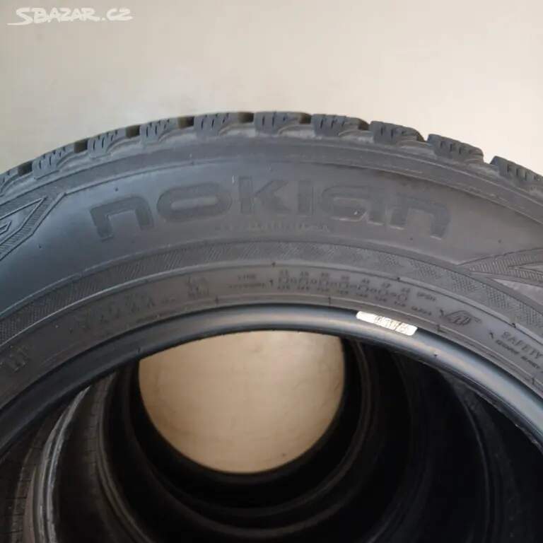 Zimní pneu NOKIAN TYRES 225/60 R17 103H XL
